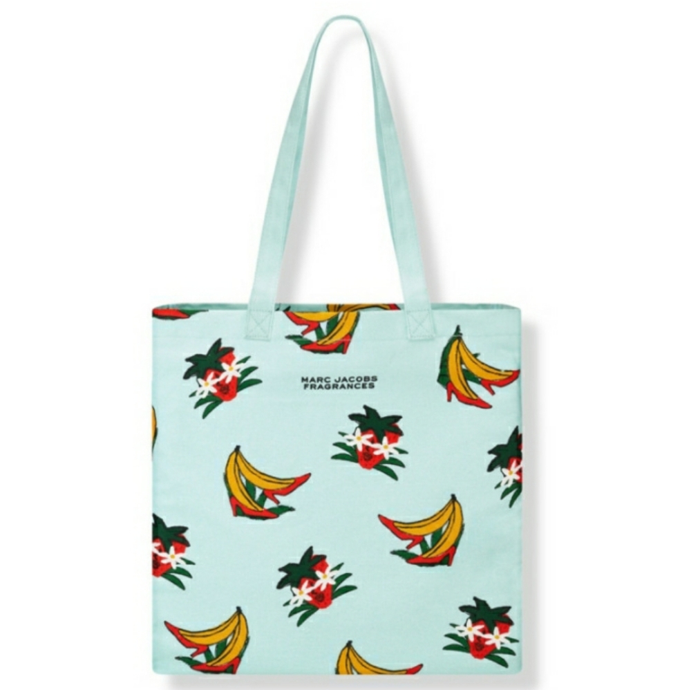 SALE! ONE ONLY! MARC JACOBS FRAGRANCE LARGE, BRIGHT & FUN FRUITY PATTERN TOTE.
